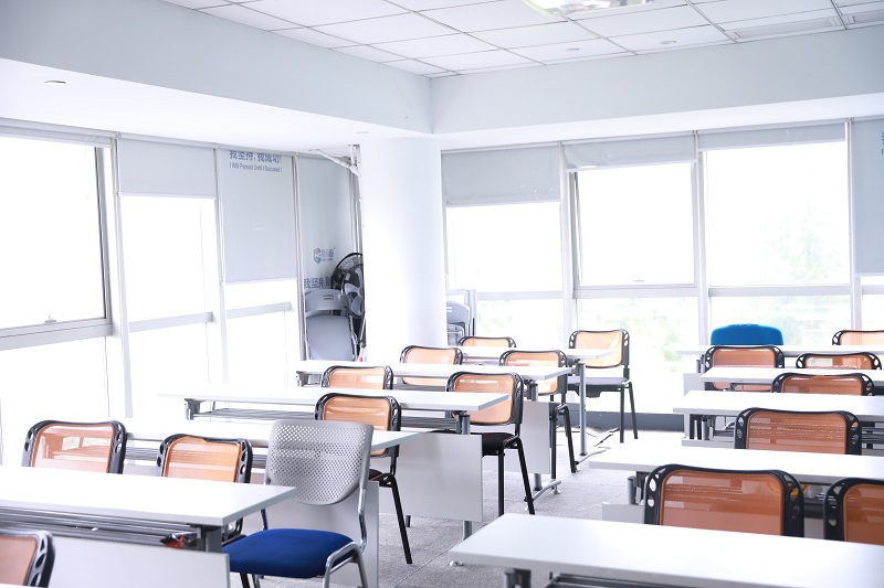 深圳新航道考研英语政治数学培训